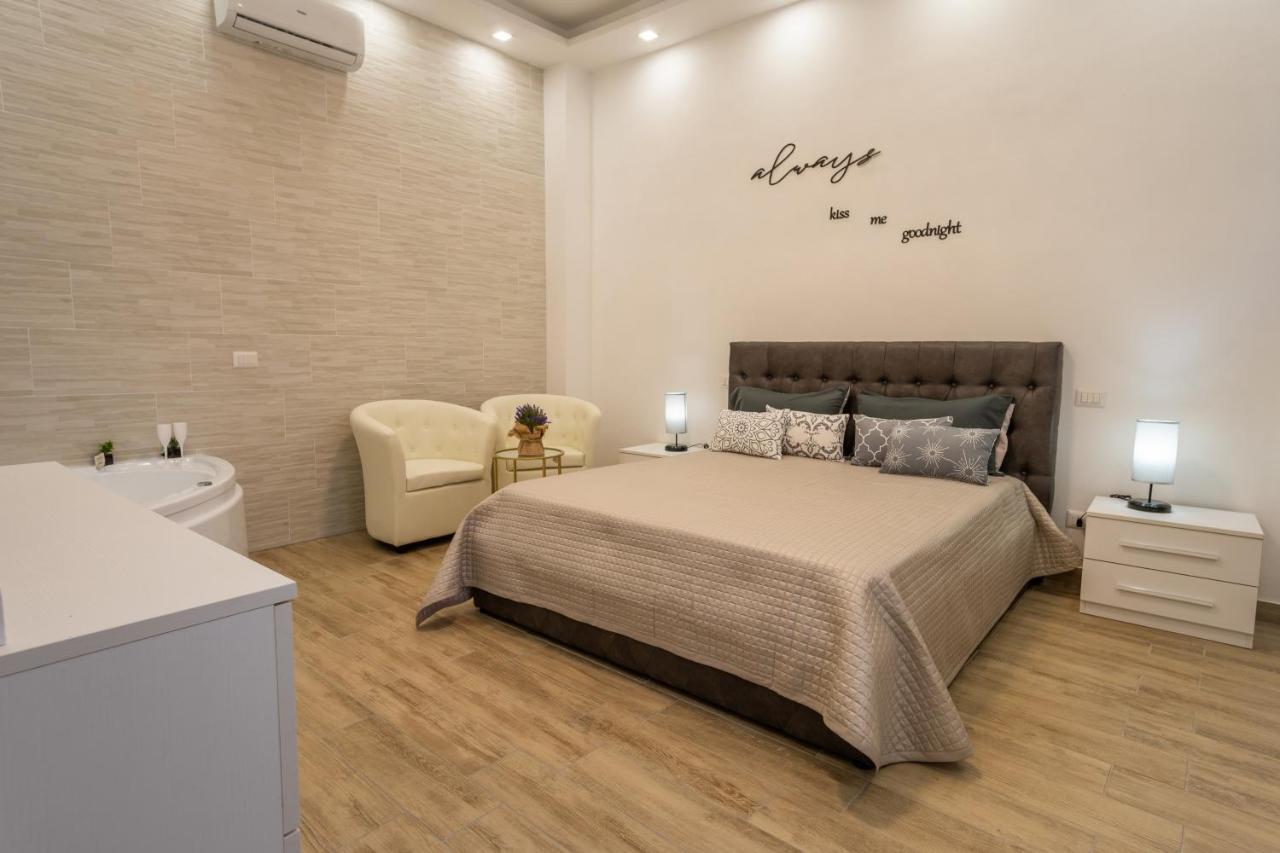 Ilioneo Apartments Неаполь Экстерьер фото