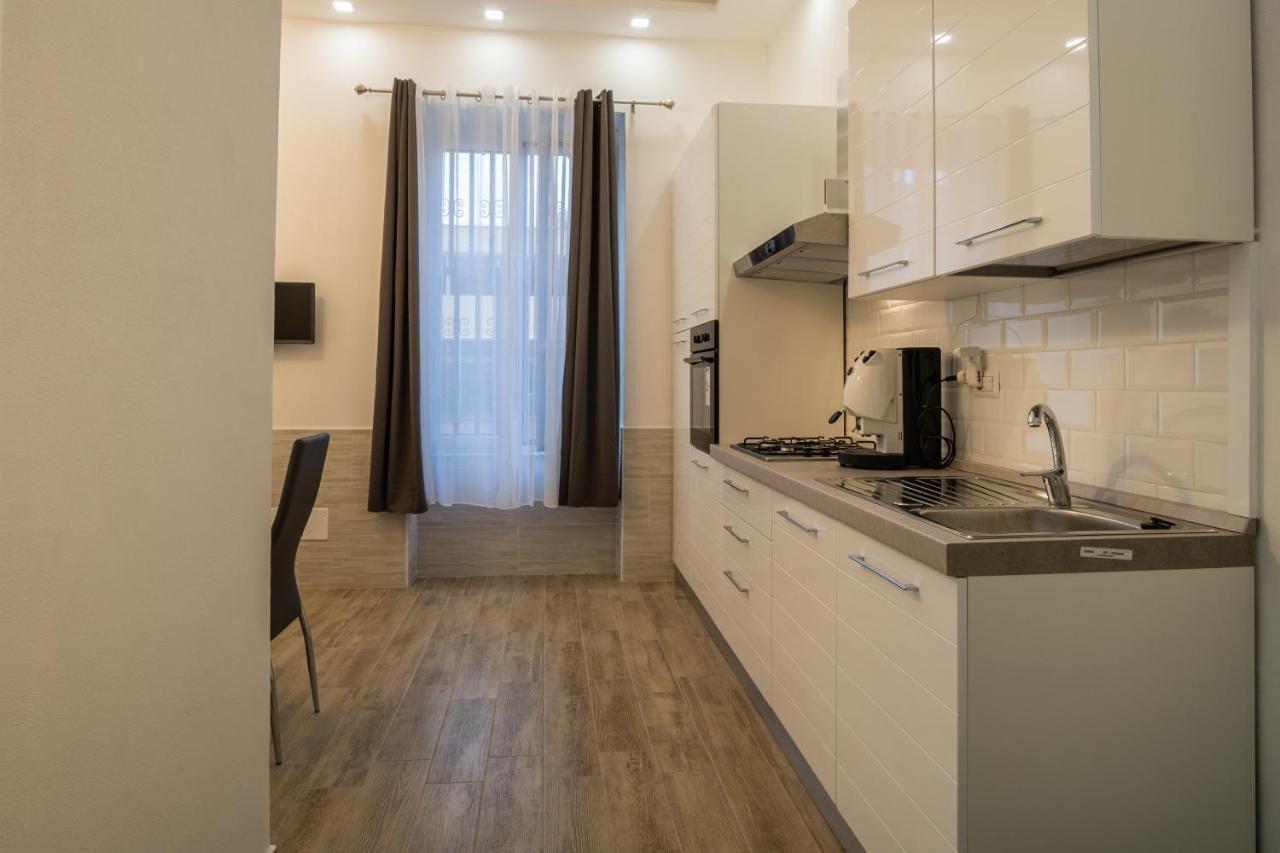 Ilioneo Apartments Неаполь Экстерьер фото